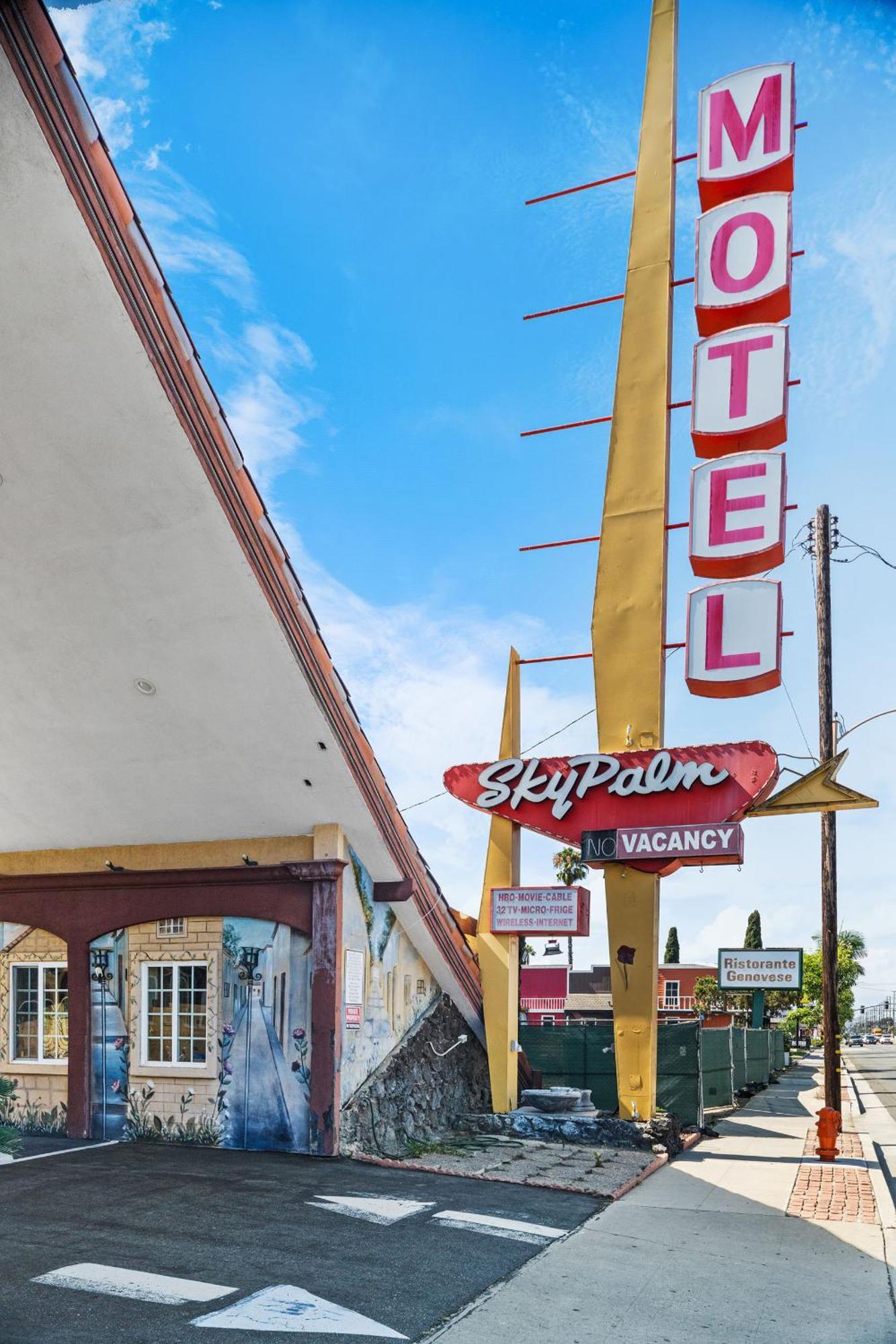 Sky Palm Motel - Ориндж Екстериор снимка